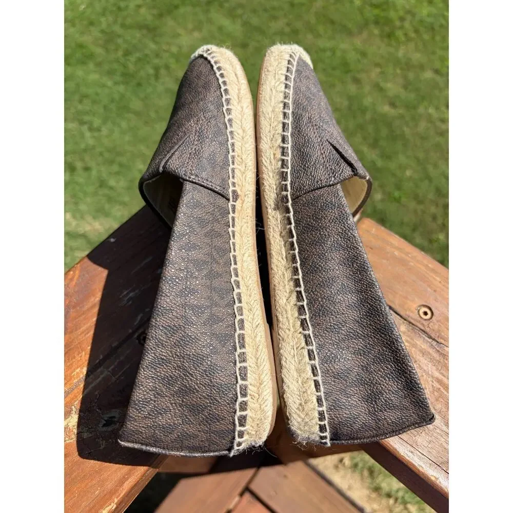 NWOB Michael Kors Kendrick Women’s Slip On Flats Espadrille Logo Brown Size 7